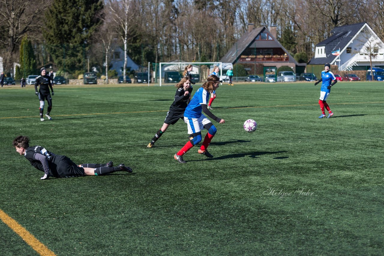 Bild 285 - B-Juniorinnen Halbfinale SVHU - Holstein Kiel : Ergebnis: 3:0